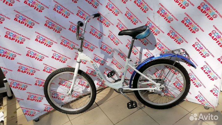 Велосипед бу Навигатор бело-синий