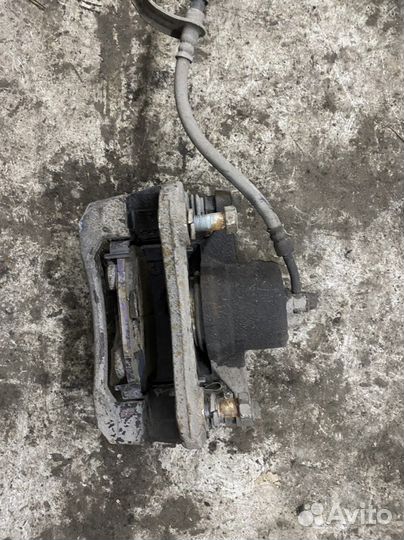 Суппорт передний левый. правый Hyundai Creta 1.6