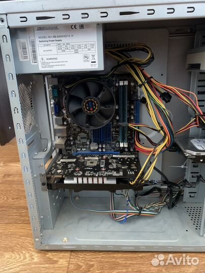 Компьютер (Core 2 Quad Q8200 / 4 ядра, RAM 4 GB