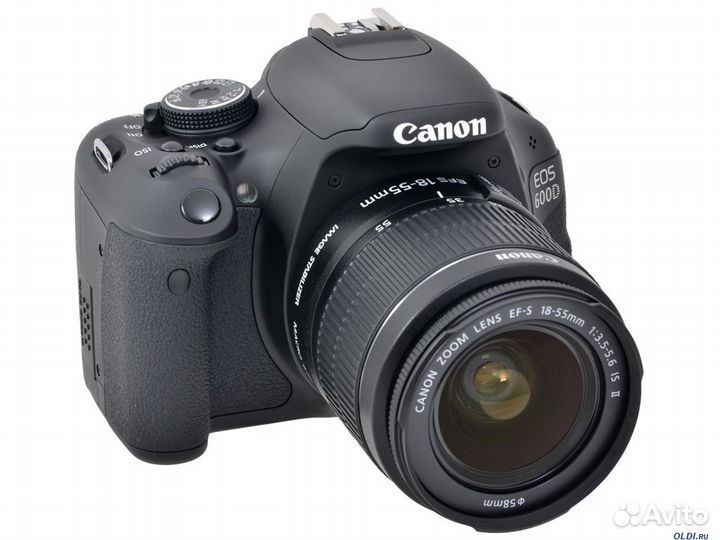 Canon 600D(18-55mm+Бленда) +32гб+Бат/Ручка+Сумка+