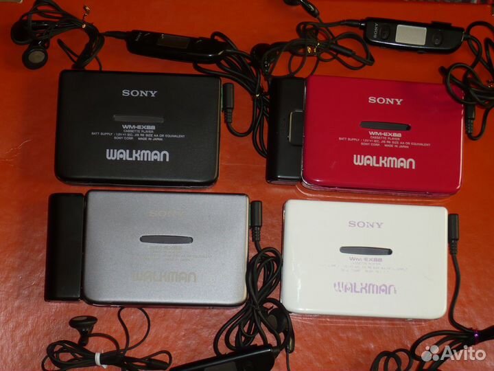 Коллекция кассетных плееров sony WM-EX88