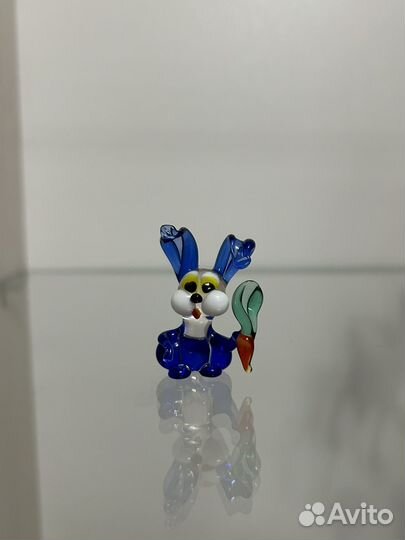 Стеклянная фигурка Зайчик