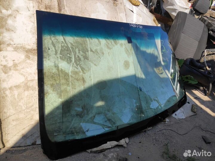 Лобовое стекло Toyota Land cruiser Prado 120