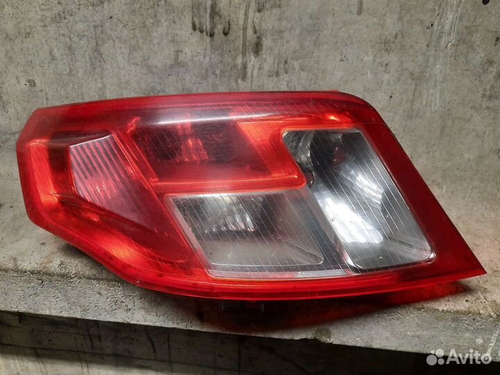 Задний левый фонарь Geely Emgrand EC7 хэтчбек