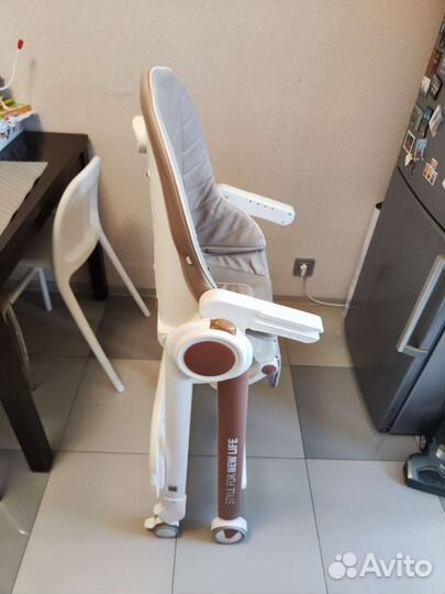 Стул для кормления happy baby berny v2