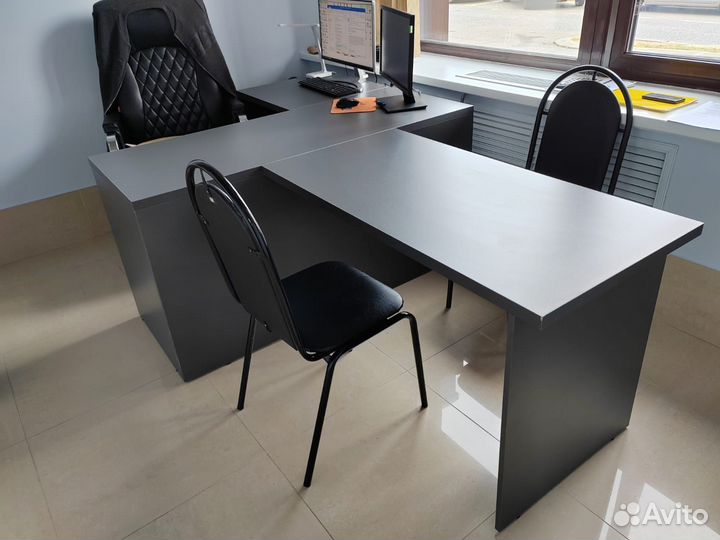 Офисный Стол Бадалона на заказ