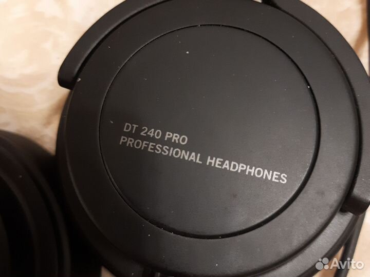 Наушники beyerdynamic dt 240 pro