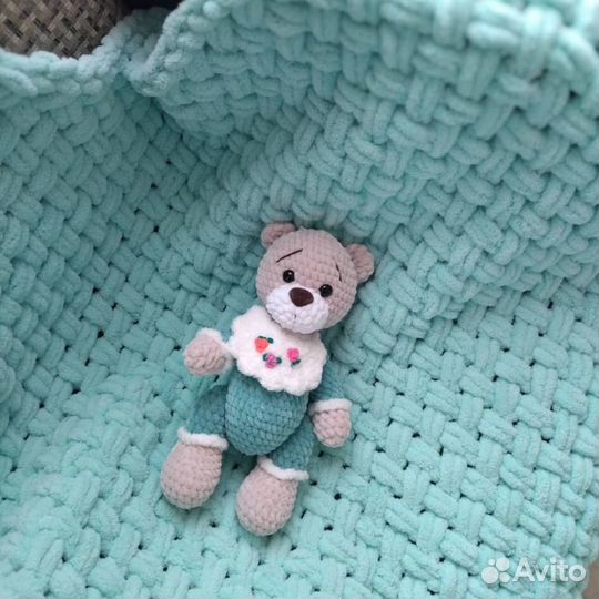 Плед детский плюшевый с игрушкой