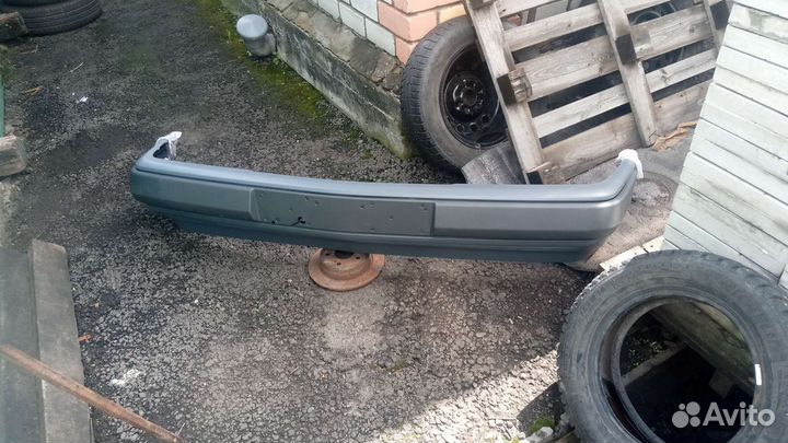 Бампер Mercedes w124