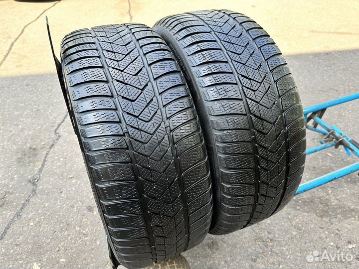 Pirelli Winter Sottozero 3 245/45 R18 96V