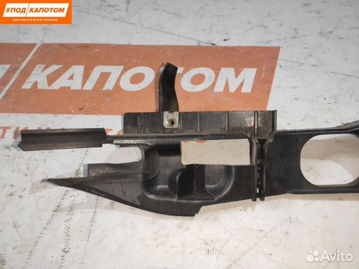 Пыльник крыла переднего правого Ford Focus 2