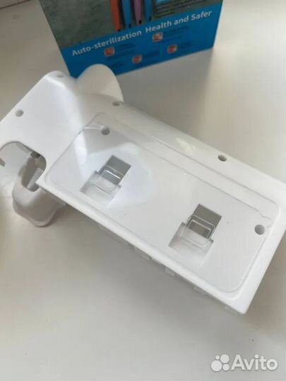 Держатель для зубных щёток