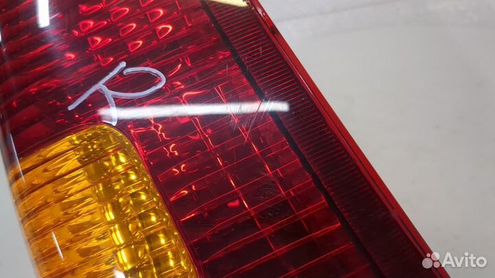 Фонарь (задний) правый Mazda Tribute, 2003