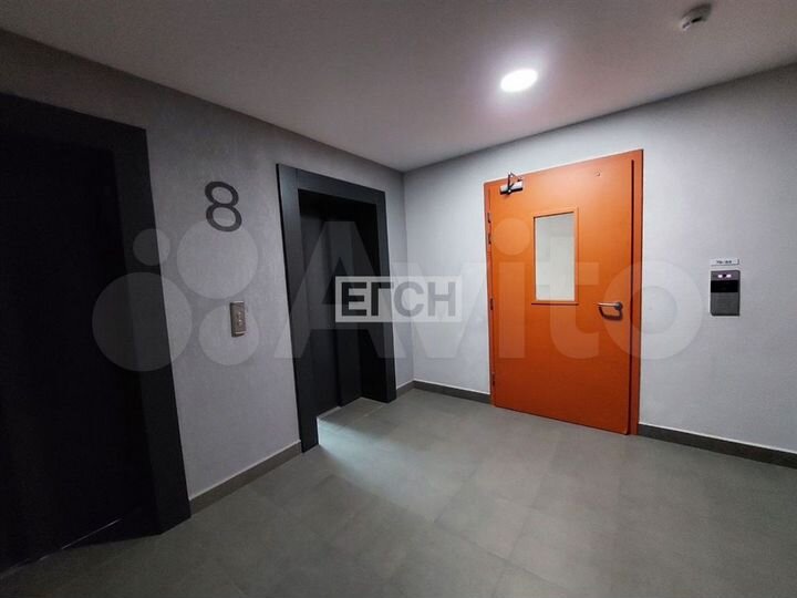 2-к. квартира, 72 м², 8/32 эт.