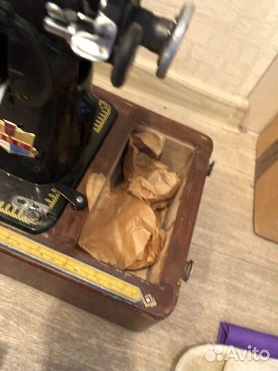 Швейная машинка Bee brand