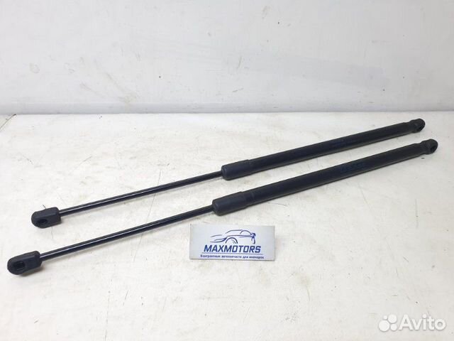 Амортизатор капота Volkswagen Touareg 7L 3.6 2010