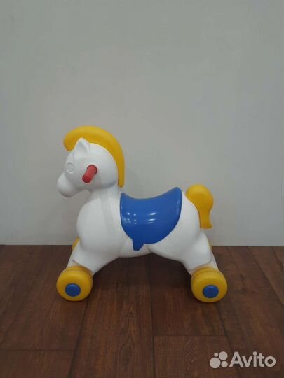 Лошадка каталка