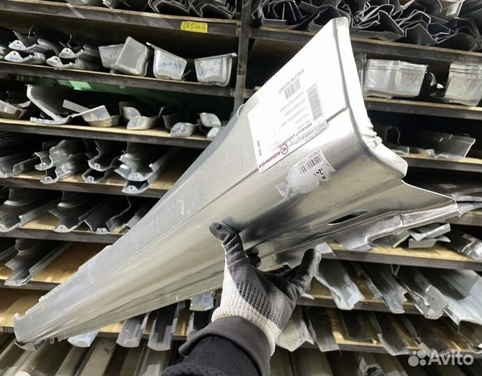 Порог левый Renault Laguna 1993-2001 (Klokkerholm)