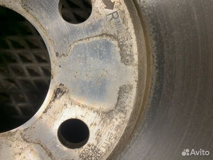 Тормозные диски переднее Bmw X7 G07 B58B30N 2020