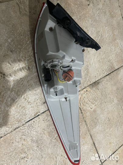 Фонарь задний левый на hyundai ix35