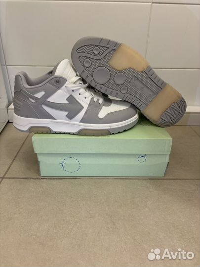 Кроссовки Off white out of office