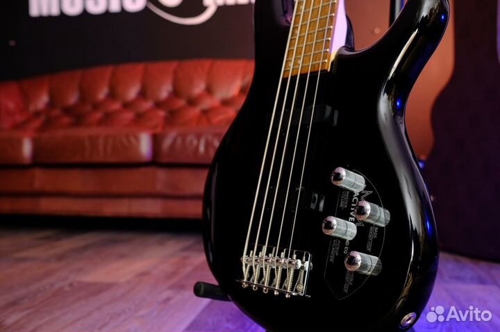 Бас гитара 5 струн Cort (Комплект)