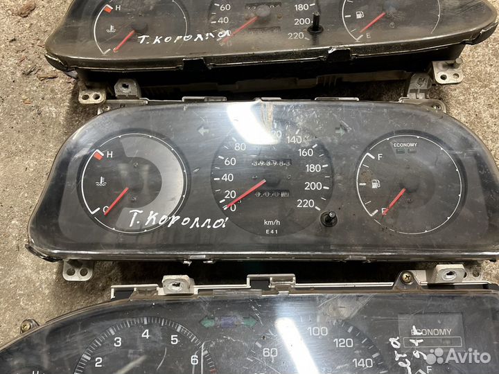 Щиток приборов Тойота Королла МКПП АКПП