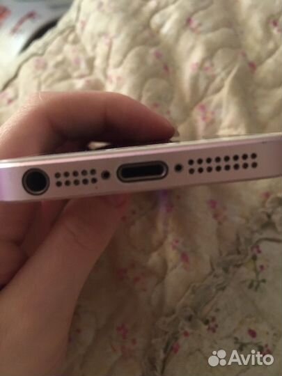 iPhone SE, 16 ГБ