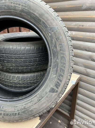 Michelin Latitude Tour HP 225/65 R17 102