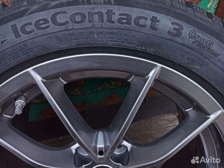 Новые зимние колёса BMW Z4 R17 шипы 768 стиль