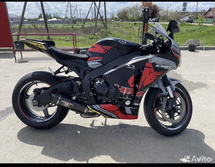 Honda cbr 1000rr