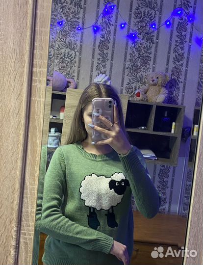 Свитер на подростка/девушку размера S