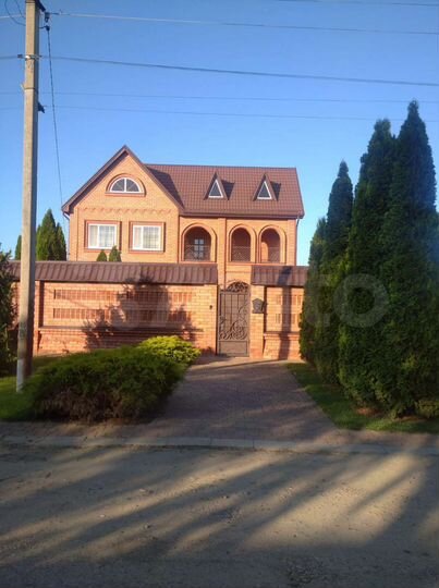 Дом 262,2 м² на участке 16 сот.