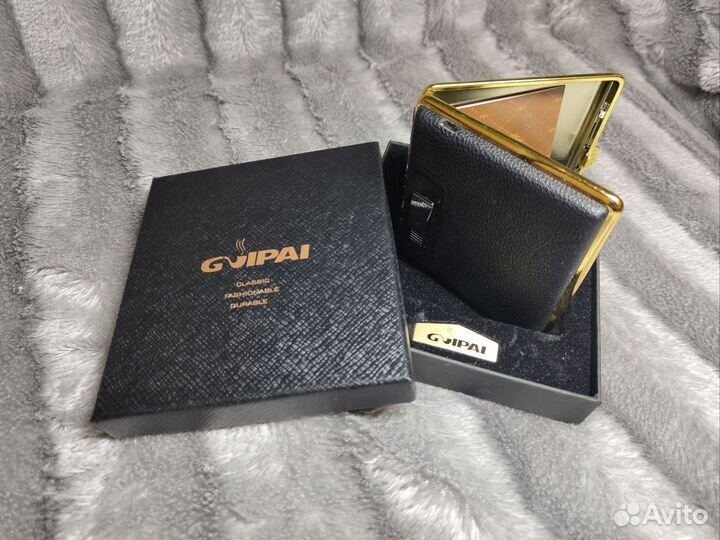 Портсигар с зажигалкой