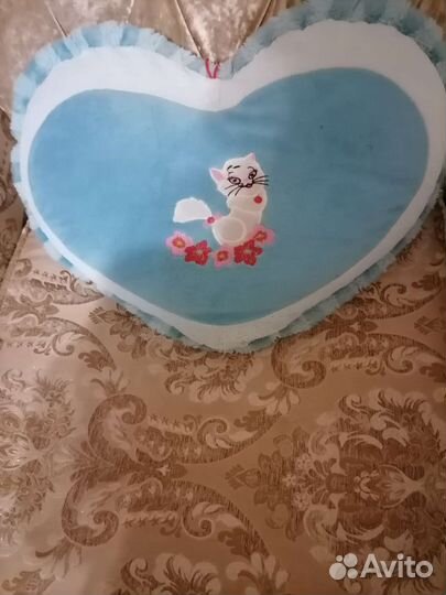 Подушечка плюшевая