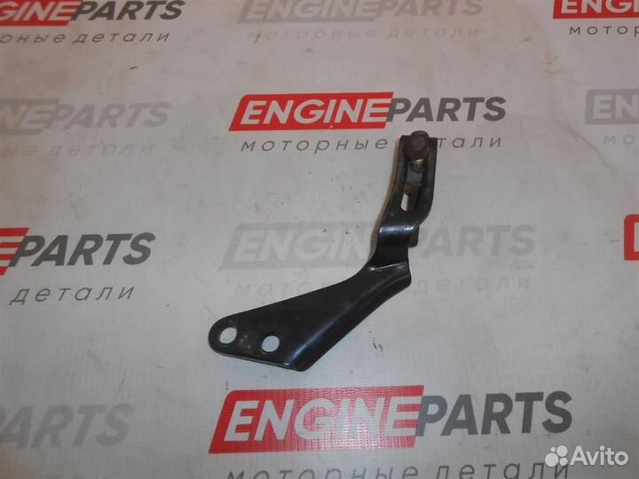 Натяжитель ремня генератора Nissan Laurel SC34(93