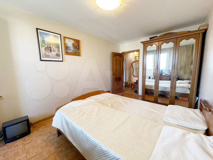 2-к. квартира, 56,1 м², 8/10 эт.