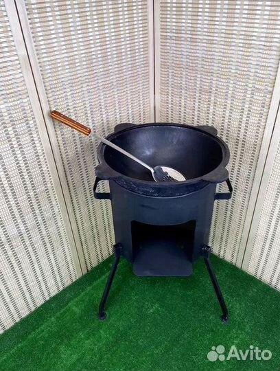 Казан чугунный с печкой