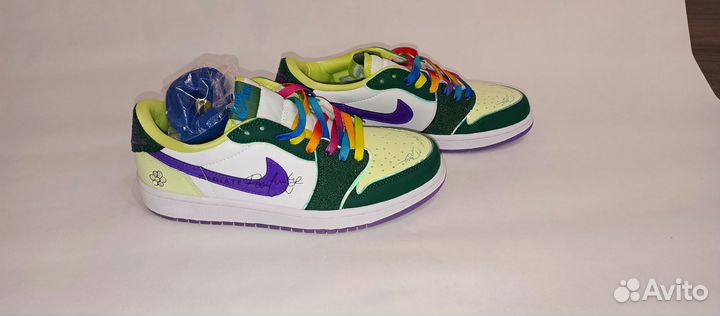 Кроссовки женские 41,42