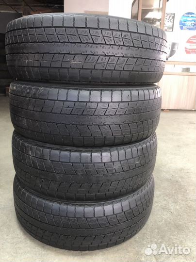 Dunlop Winter Maxx SJ8 225/65 R17