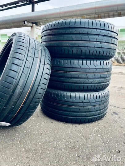 Ikon Tyres Autograph Ultra 2 SUV 255/45 R20