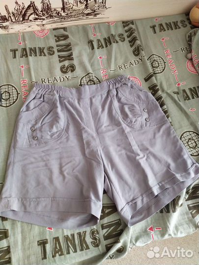 Женские шорты и блузка