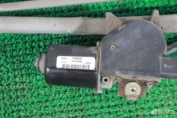 Трапеция дворников Chevrolet Suburban GMT800