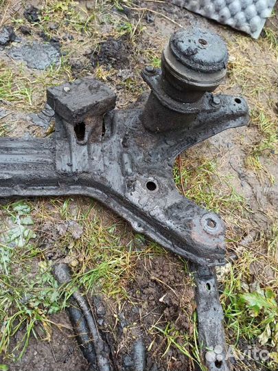 Подрамник гольф 3, венто