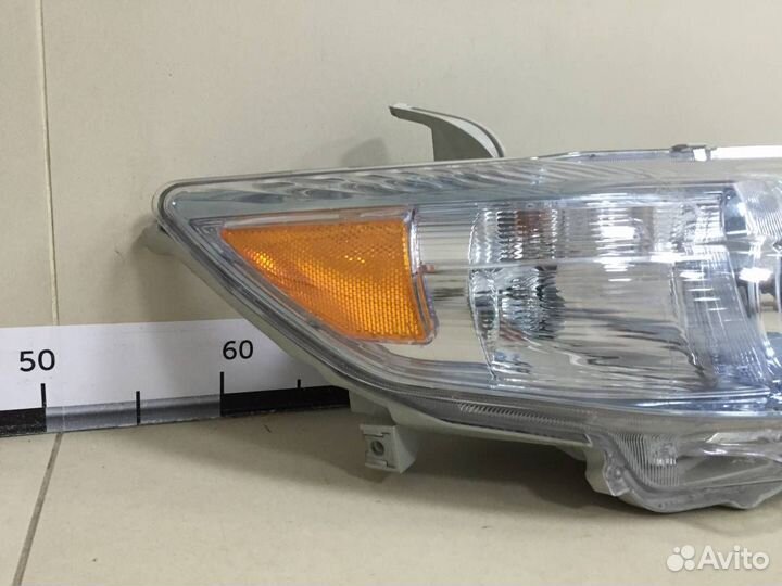 Фара правая Toyota Camry
