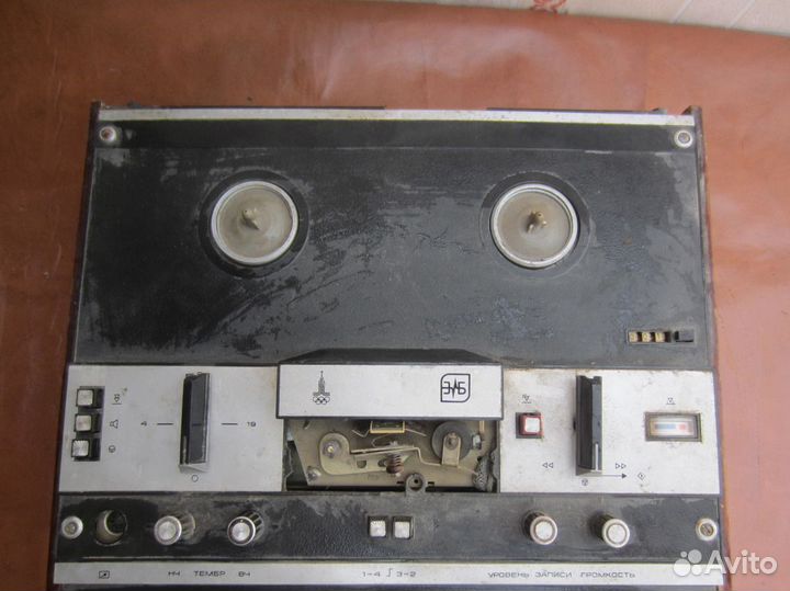 Магнитофон Снежеть-203 под ремонт