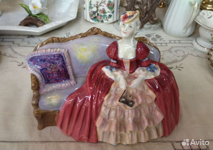 Винтаж: Старинная фигурка Royal Doulton