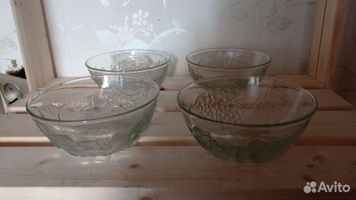 Миска стеклянная