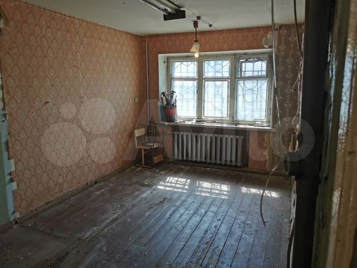 5-к. квартира, 100,9 м², 1/4 эт.