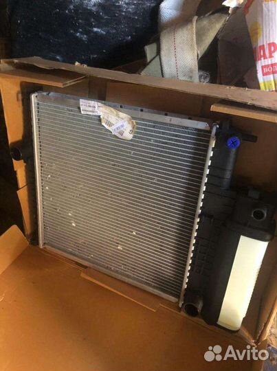 Радиатор на bmw 320